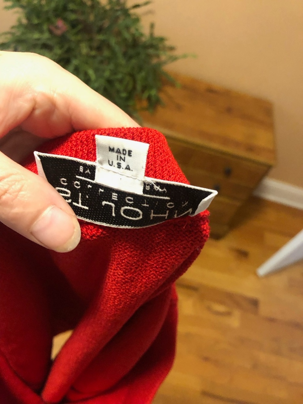 St. John Collection Red Pencil Mini Skirt - Picture 4 of 4